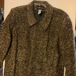 Woman’s dark brown zippered Novelty jacket. Size18